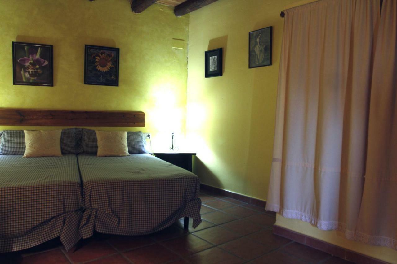 Hostal Casa Oliban Arbaniés Exterior foto