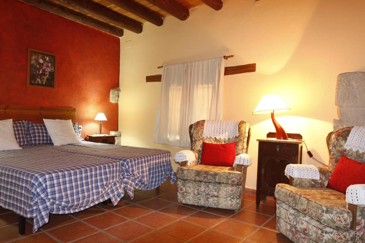 Hostal Casa Oliban Arbaniés Exterior foto
